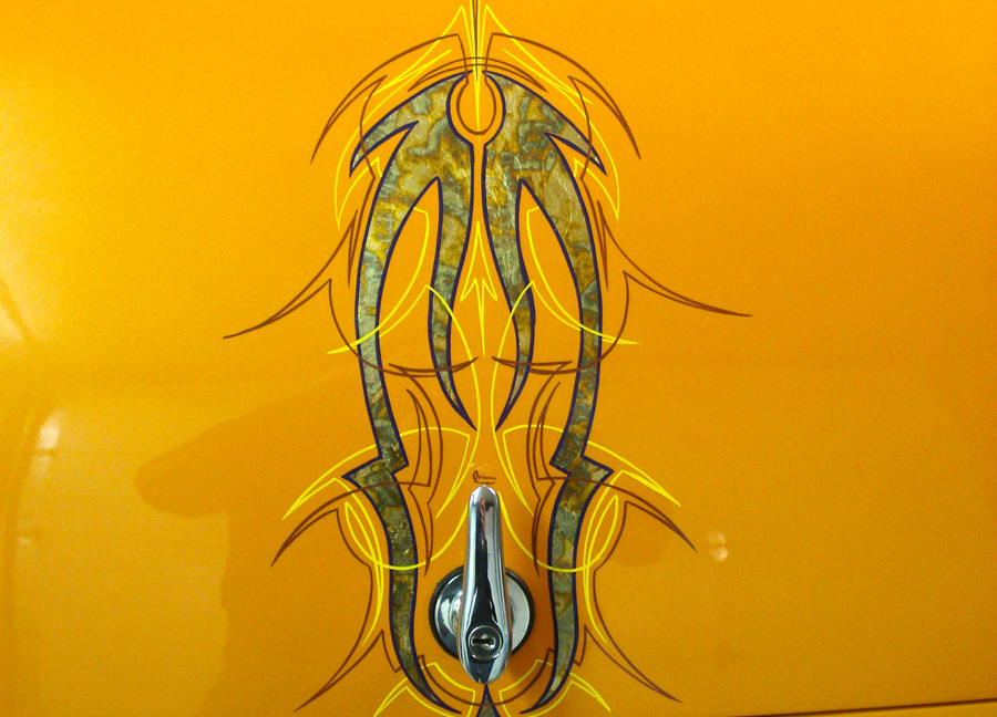 Gold Leaf Design Brilliance