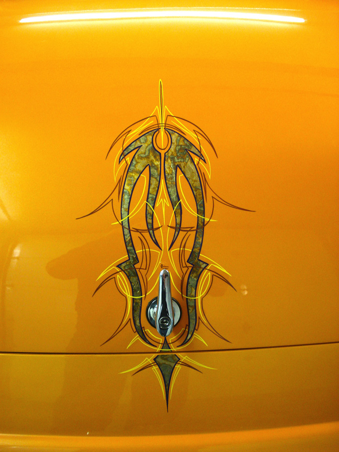 pinstriping-gold-leaf01